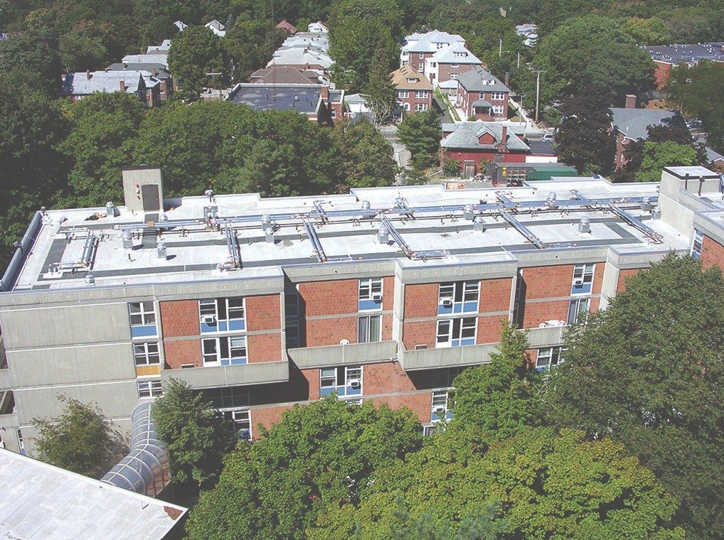 Rooftop hydronic piping