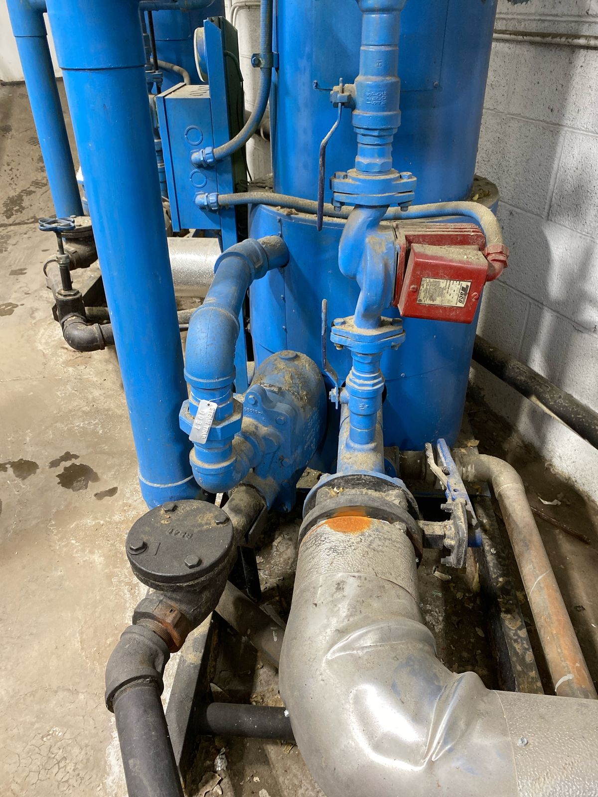 Hydronic piping, pumps & valves